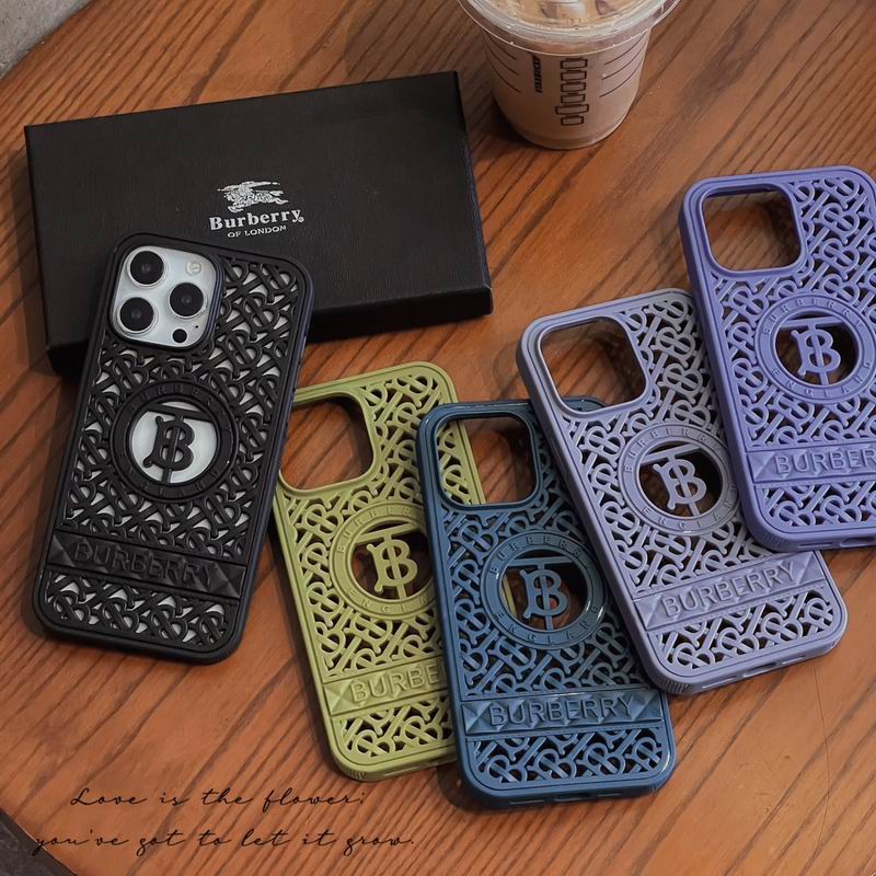 Burberry iPhone 12-14pro max 03